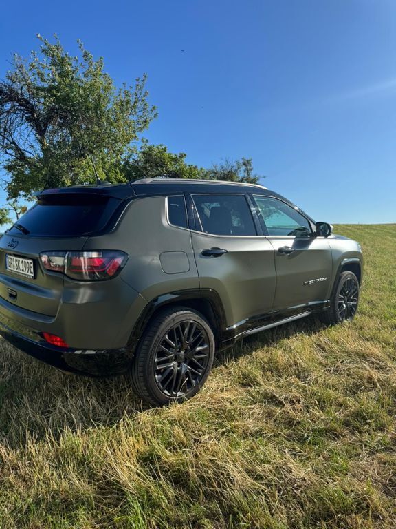 Grün Gebraucht 2021 Jeep Compass Summit SUV | 20.500 € (Fairer Preis) - Bild 1/4
