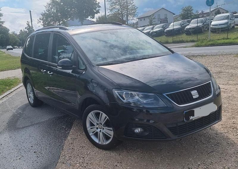 Schwarz Gebraucht 2014 Seat Alhambra Van / Kleinbus | 11.700 € (Fairer Preis) - Bild 1/4