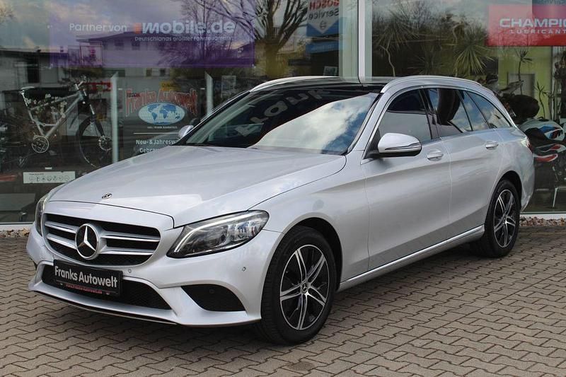Gebraucht Mercedes C180 156 PS (114 kW) 2022 Silber Kombi