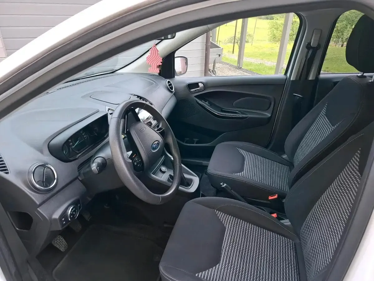 Usata Ford Ka Plus 86 CV (63 kW) 2019 Bianco Utilitaria