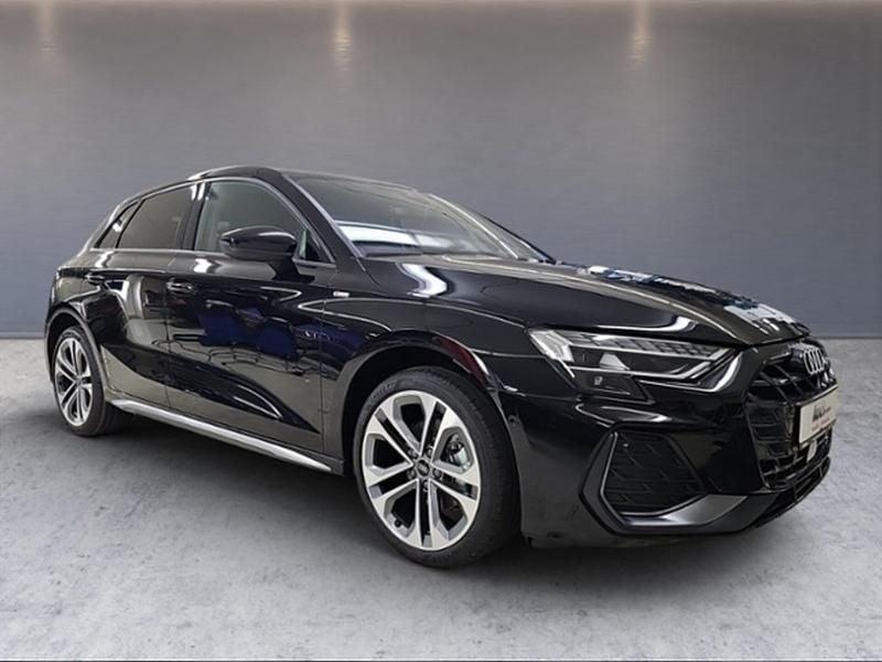 Nouă Audi A3 S-Line 150 CP (110 kW) 2025 Negru Berlinǎ