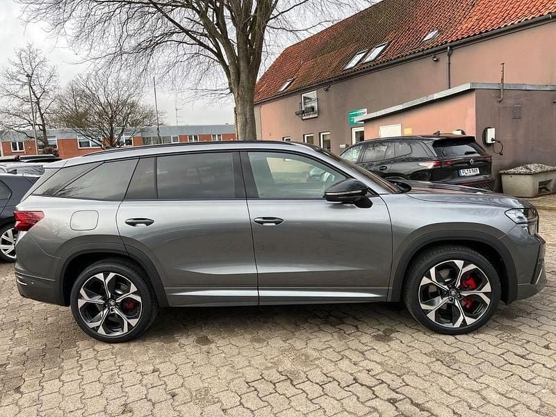 Neu Skoda Kodiaq RS 265 PS (194 kW) 2026 Graphite grau metallic SUV