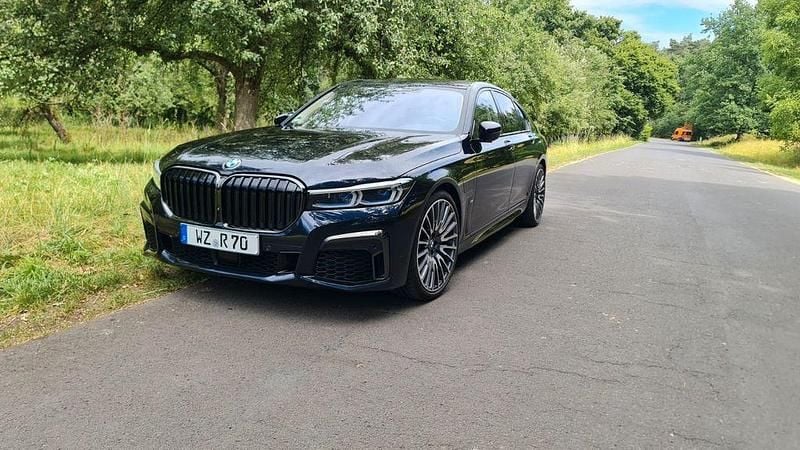 Schwarz Gebraucht 2021 BMW 745e M Sport Limousine | 45.700 € (Superpreis) - Bild 1/4