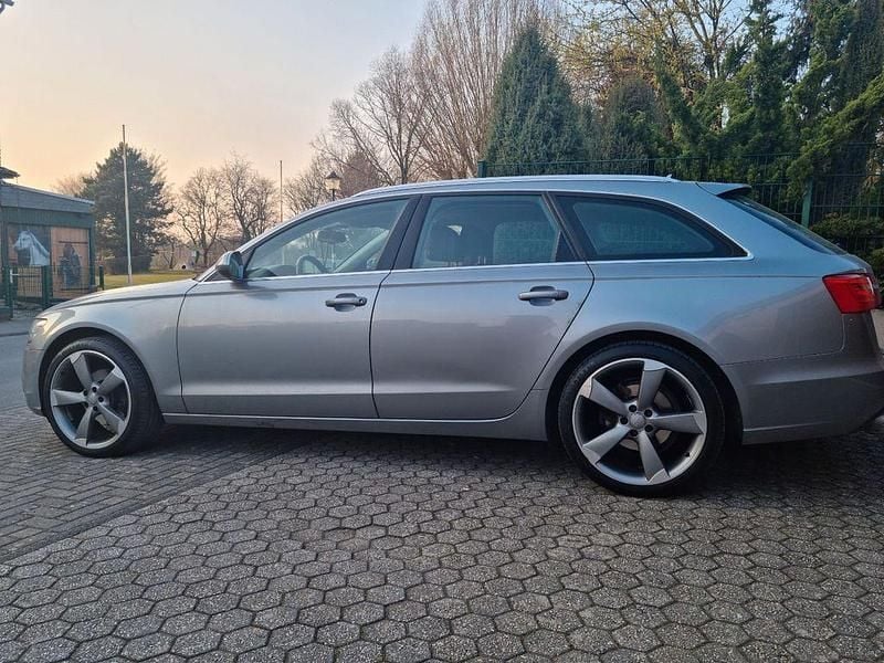 Gebraucht Audi A6 204 PS (150 kW) 2011 Grau Kombi