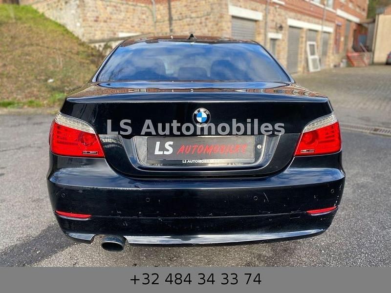Gebraucht BMW 520 163 PS (119 kW) 2009 Schwarz Limousine