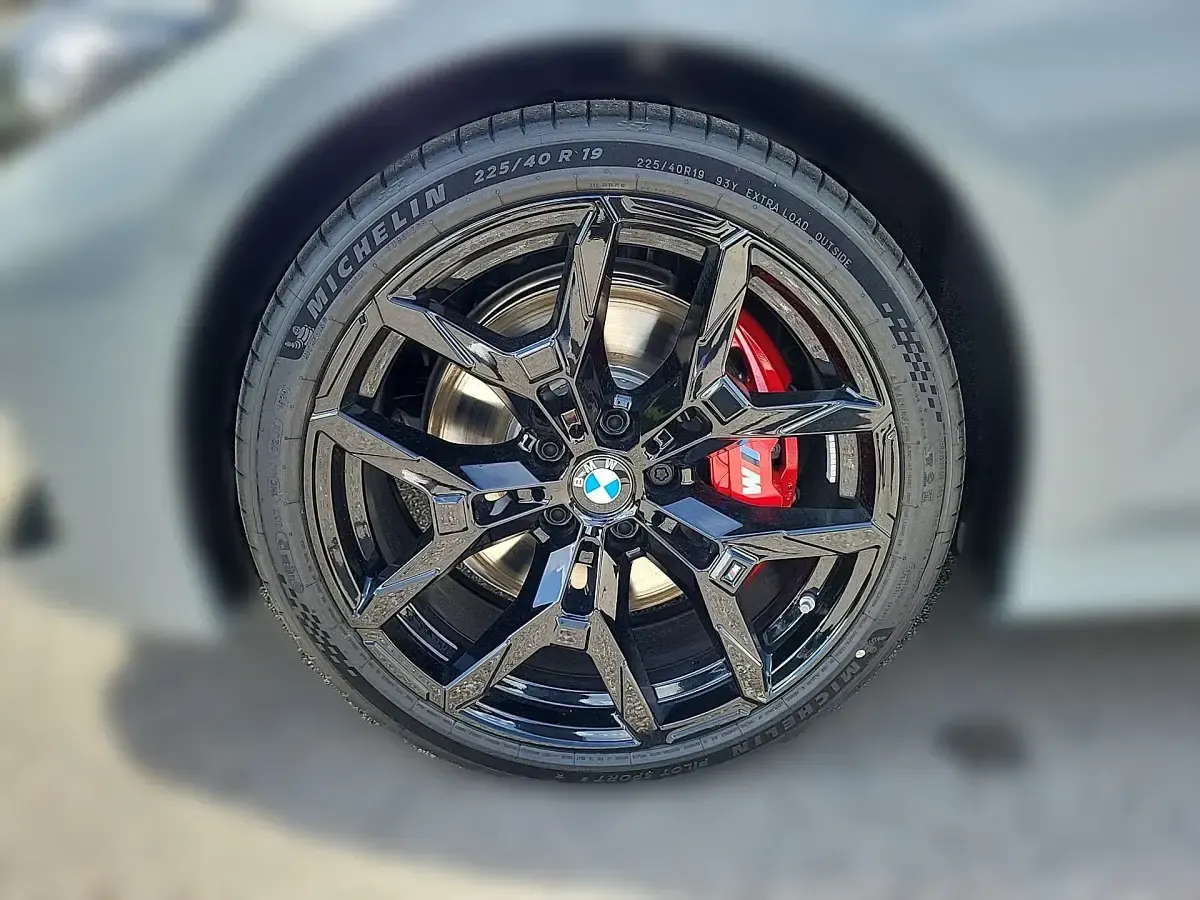 Neu BMW 330 M Sport 245 PS (180 kW) 2026 M brooklyn grau Kombi