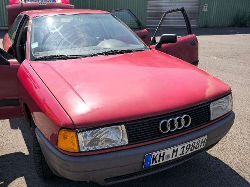 Rot Gebraucht 1988 Audi 80 Limousine | 3.200 € - Bild 1/4