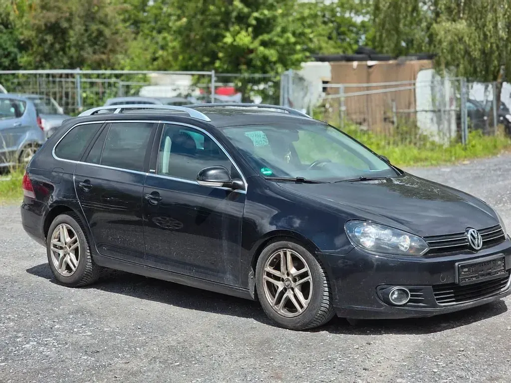 Gebraucht VW Golf VI Style 105 PS (77 kW) 2011 Schwarz Kleinwagen