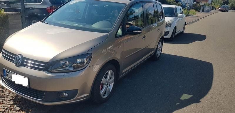 Gebraucht VW Touran Match 105 PS (77 kW) 2012 Beige Van / Kleinbus