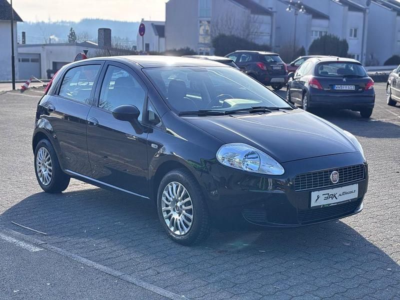 Gebraucht Fiat Grande Punto Feel 77 PS (56 kW) 2008 Schwarz Kleinwagen