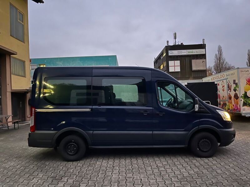 Gebraucht Ford Transit Trend 101 PS (74 kW) 2015 Blau Kombi
