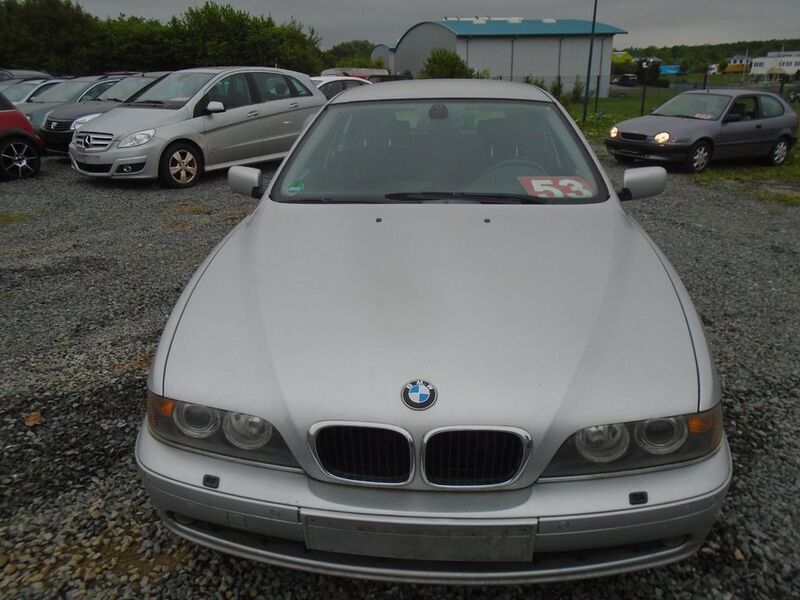 Silber Gebraucht 2003 BMW 520 Kombi | 1.299 € (Superpreis) - Bild 1/4