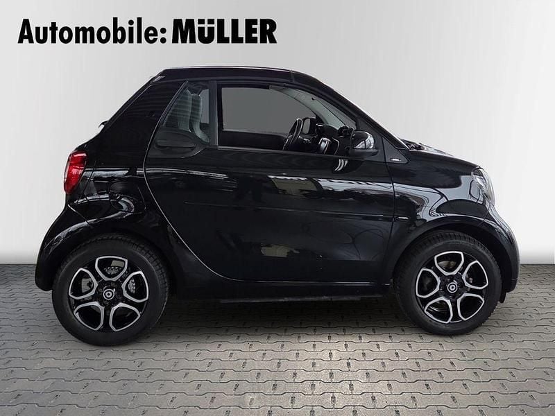 Gebraucht Smart ForTwo Cabrio Prime 90 PS (66 kW) 2017 Schwarz Cabrio