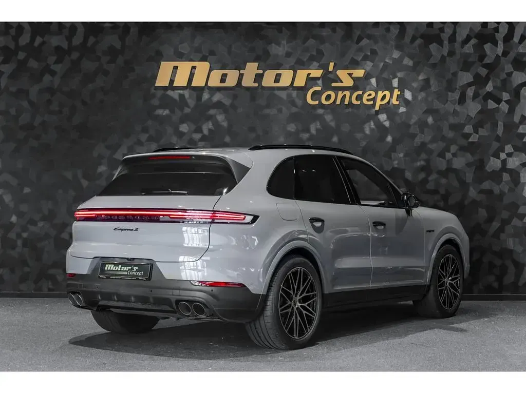 Brugt Porsche Cayenne 519 HK (381 kW) 2024 Grå SUV