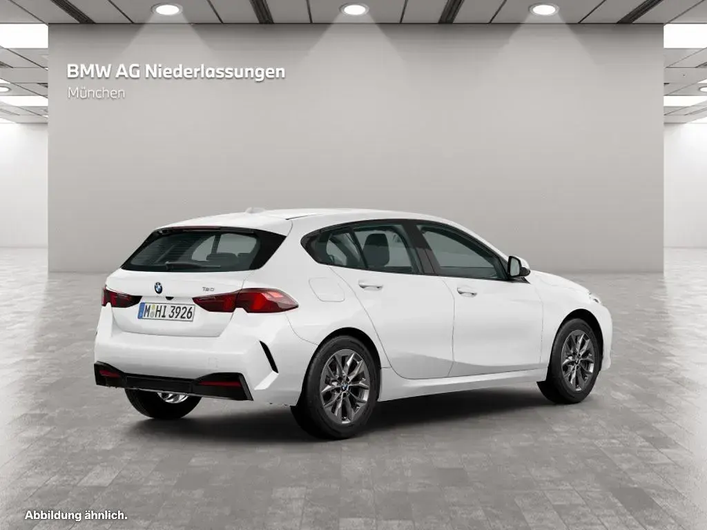 Używany BMW 120 Shadowline 156 KM (114 kW) 2025 Biały Hatchback