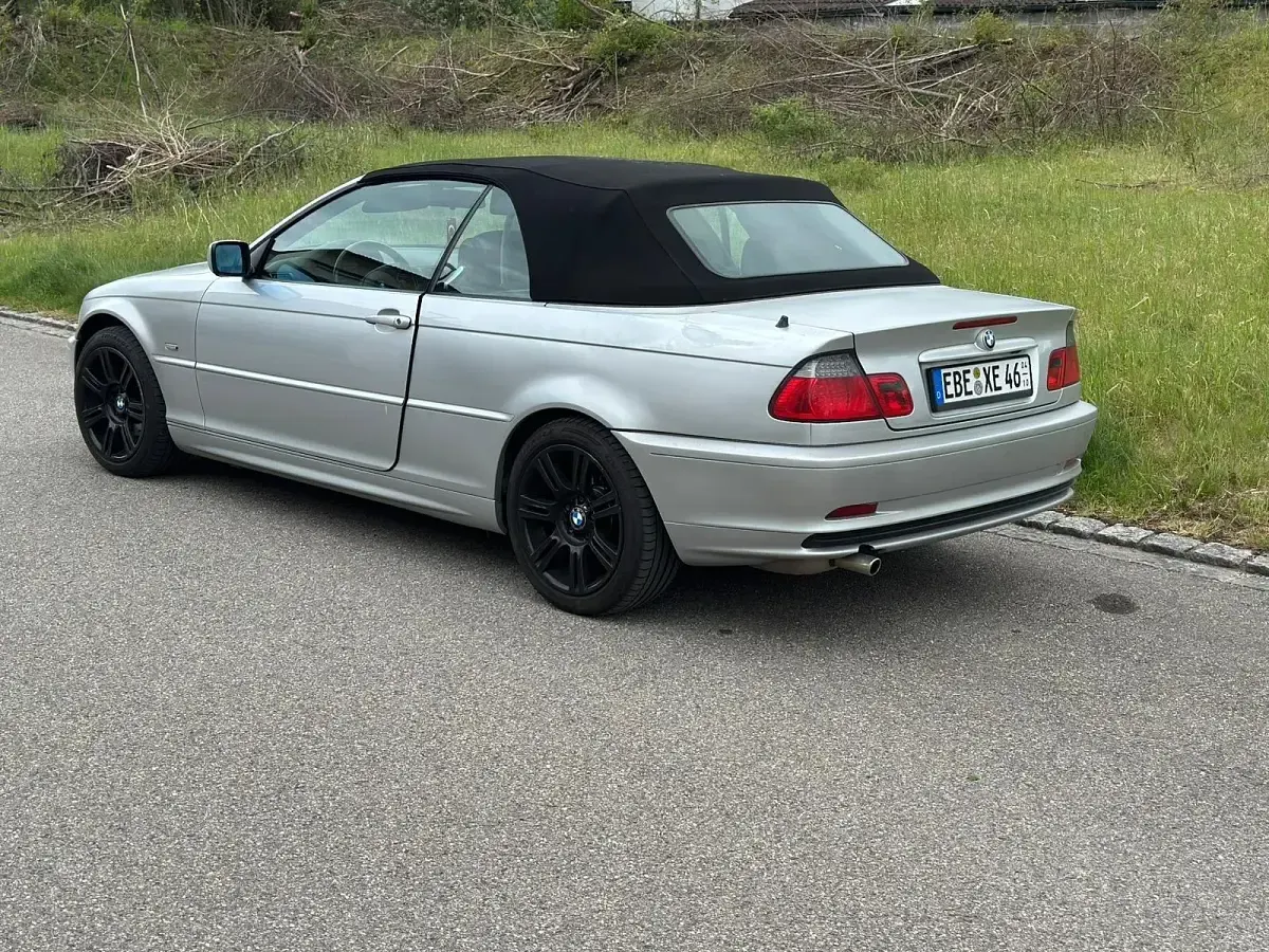 Gebraucht BMW 318 Cabriolet 143 PS (105 kW) 2003 Silber Cabrio