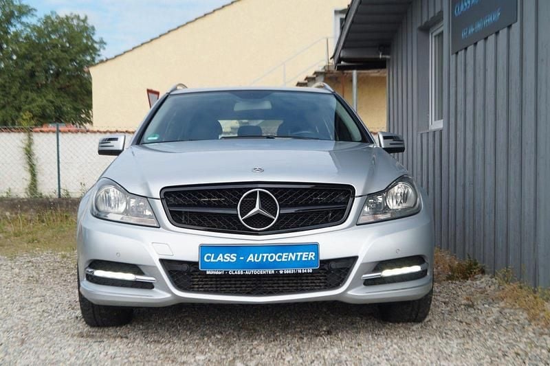 Gebraucht Mercedes C200 AMG 184 PS (135 kW) 2011 Silber Kombi