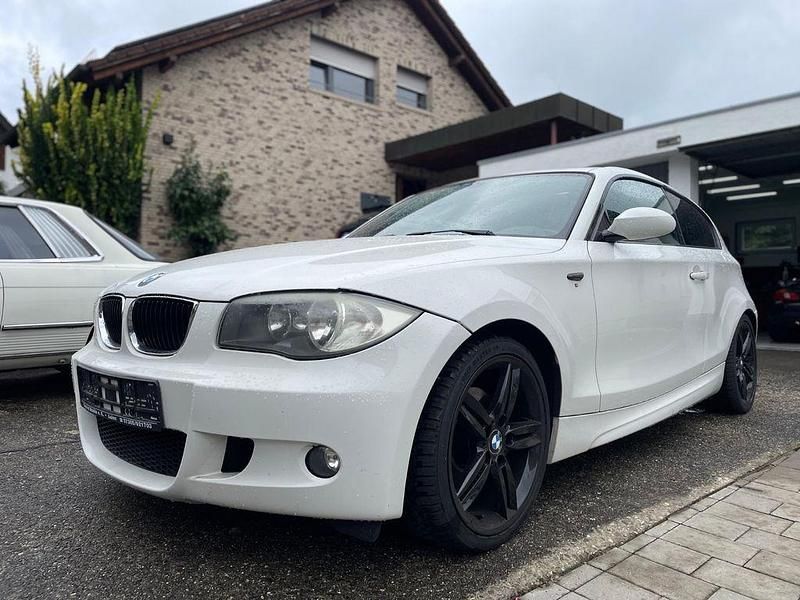 Weiß Gebraucht 2007 BMW 118 M Sport Kleinwagen | 5.300 € (Etwas zu teuer) - Bild 1/4