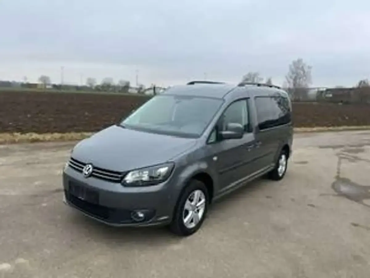 Gebraucht VW Caddy Maxi Comfortline 170 PS (125 kW) 2014 Natural grey metallic Van / Kleinbus
