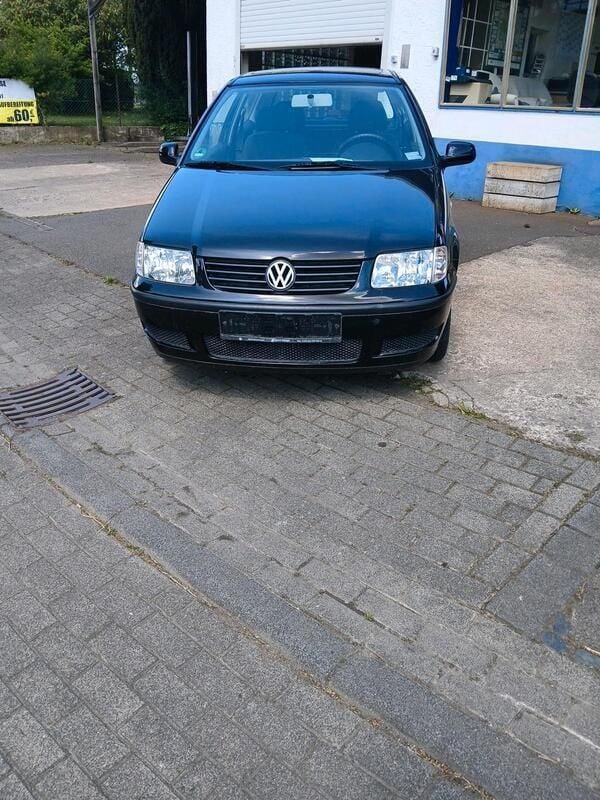Schwarz Gebraucht 2001 VW Polo Kleinwagen | 600 € (Superpreis) - Bild 1/4