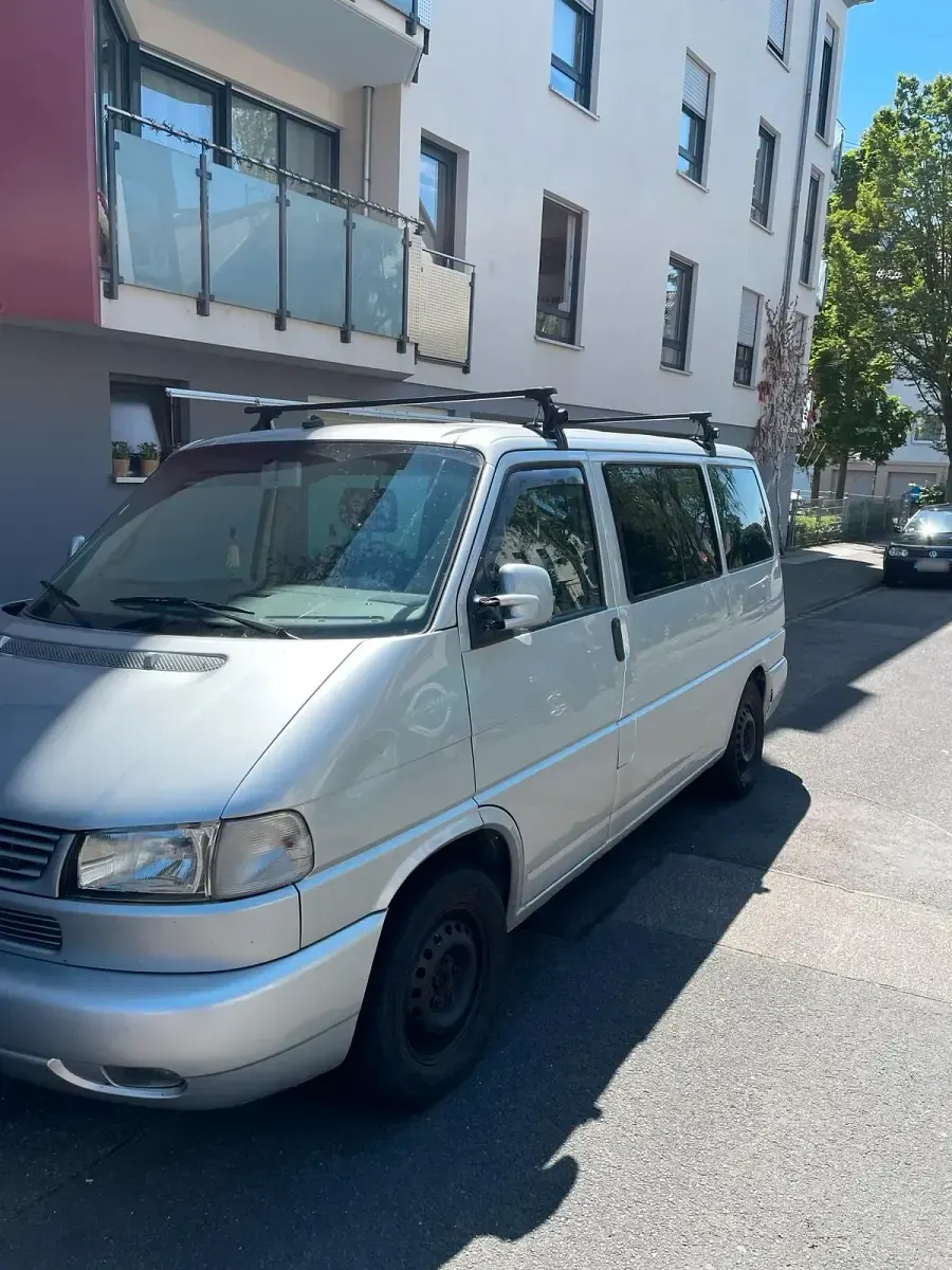 Gebraucht VW T4 102 PS (75 kW) 2001 Silber Van