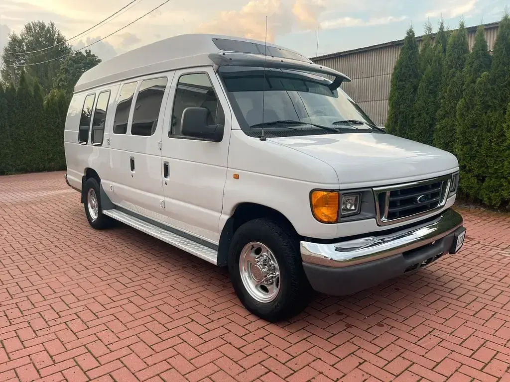Gebraucht Ford Econoline 256 PS (188 kW) 2005 Weiß Van / Kleinbus