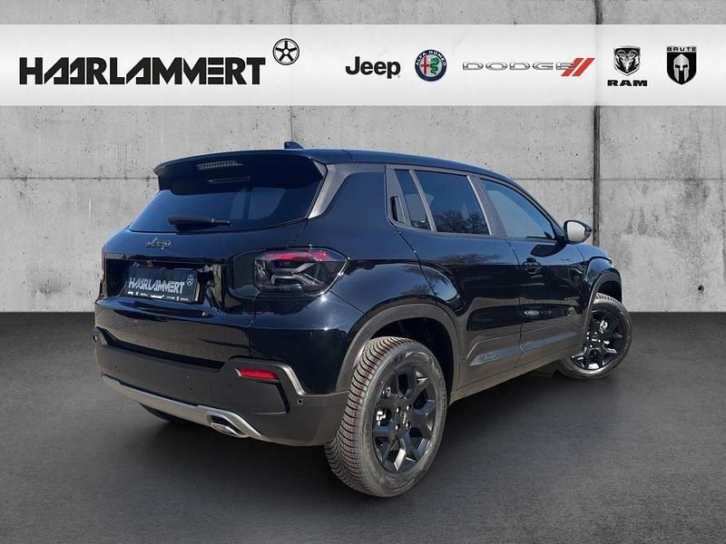 Neu Jeep Avenger 110 PS (80 kW) 2026 Schwarz SUV