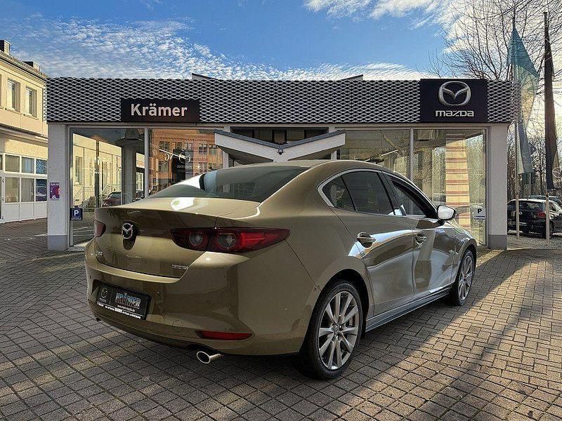 Neu Mazda 3 140 PS (102 kW) 2025 Grau Limousine