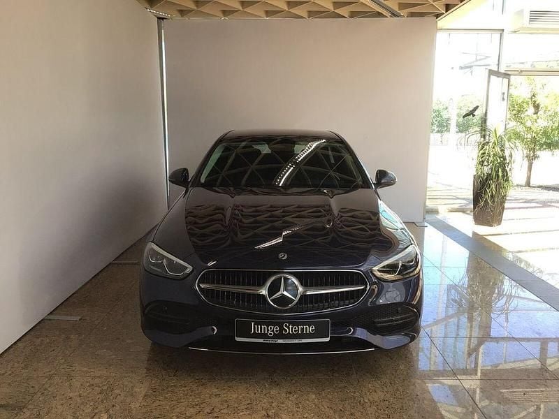 Gebraucht Mercedes C300e Advanced Plus 204 PS (150 kW) 2024 Lack sodalithblau Limousine