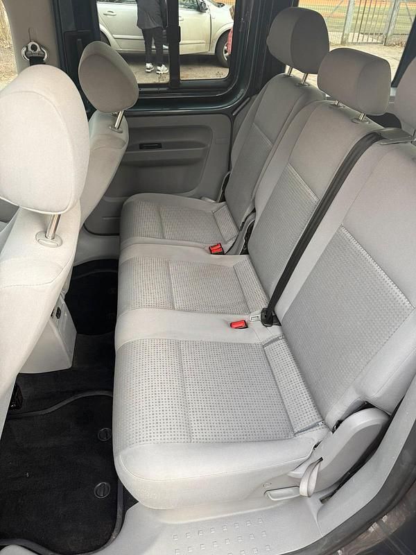 Gebraucht VW Caddy Life 80 PS (58 kW) 2007 Grau Van / Kleinbus