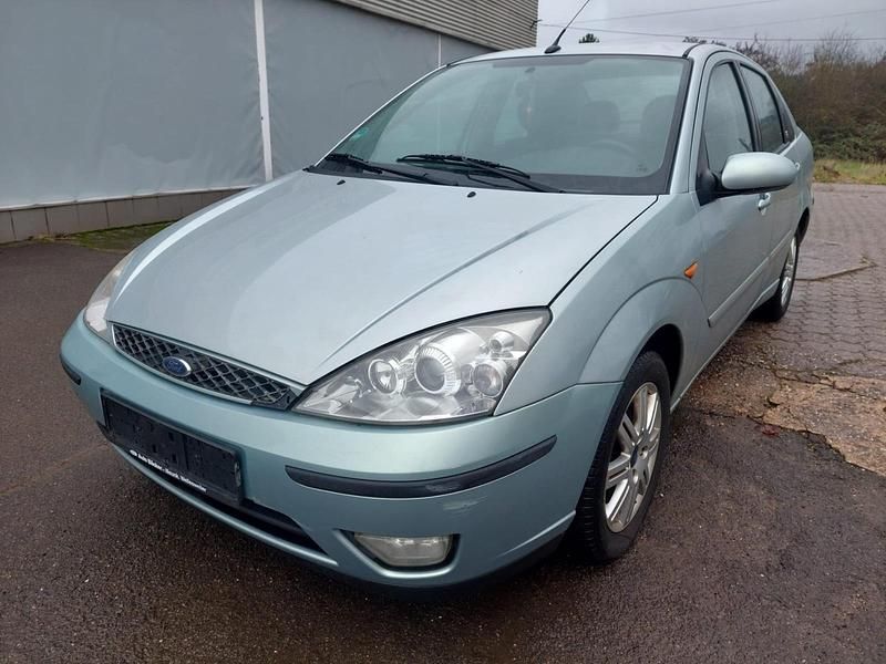 Second-hand Ford Focus 110 CP (80 kW) 2003 Verde Berlinǎ