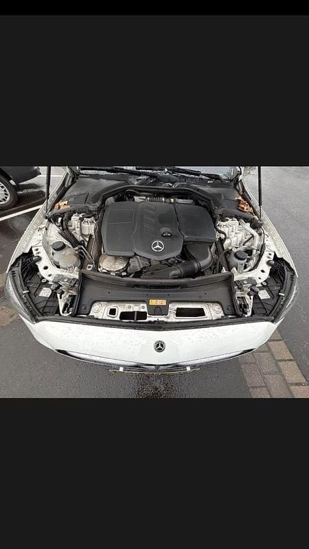 Gebraucht Mercedes C200 163 PS (119 kW) 2022 Weiß Kombi