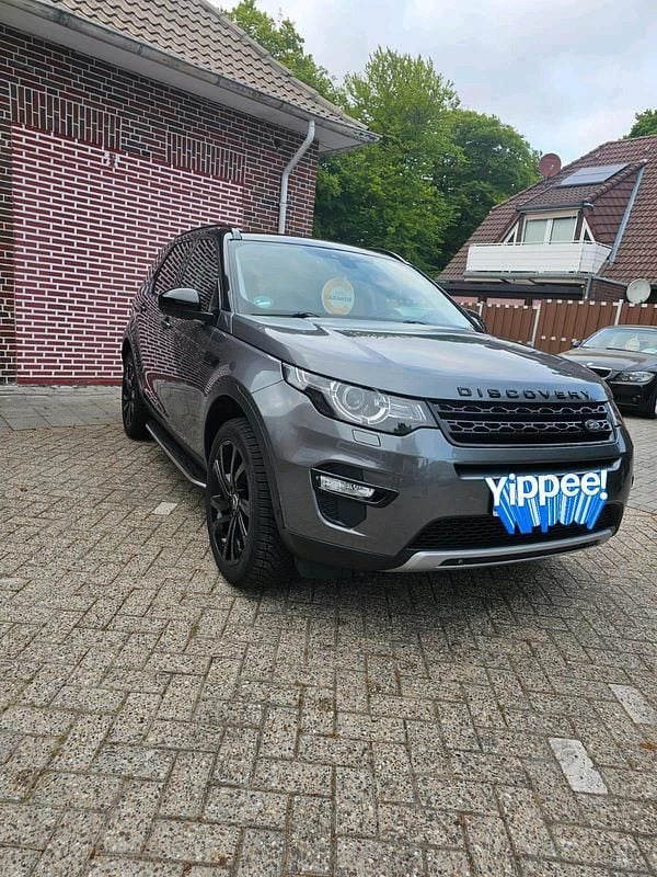 Grau Gebraucht 2015 Land Rover Discovery 4 SUV | 18.350 € - Bild 1/4