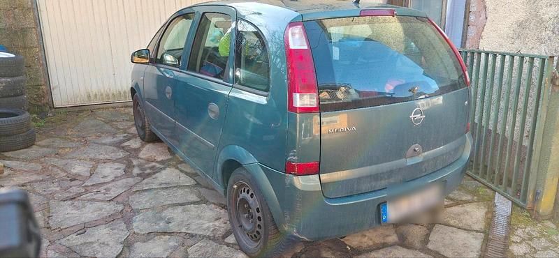 Gebraucht Opel Meriva 105 PS (77 kW) 2003 Grün Van / Kleinbus