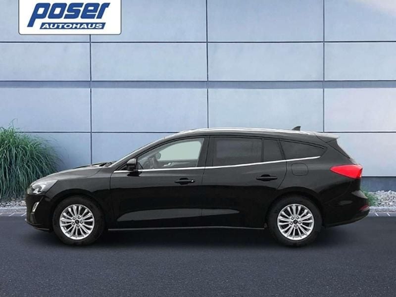 Gebraucht Ford Focus Titanium 155 PS (114 kW) 2020 Obsidianschwarz metallic Kombi