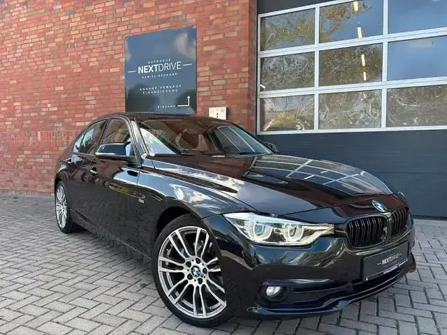 Gebraucht BMW 320 Performance 190 PS (139 kW) 2018 Schwarz Limousine