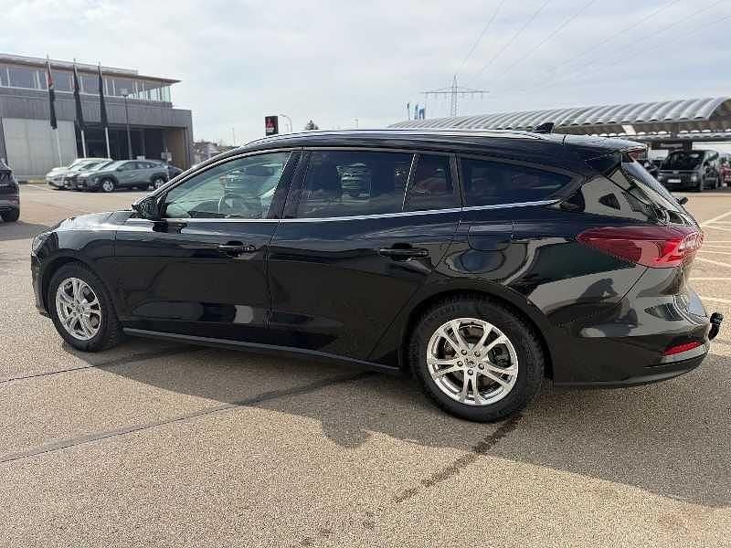 Używany Ford Focus Titanium X 155 KM (114 kW) 2023 Szary Sedan/Limuzyna