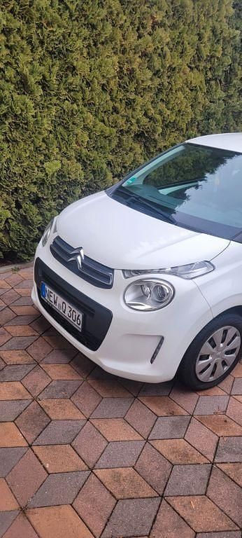 Weiß Gebraucht 2018 Citroën C1 Start Kleinwagen | 5.800 € (Guter Preis) - Bild 1/4