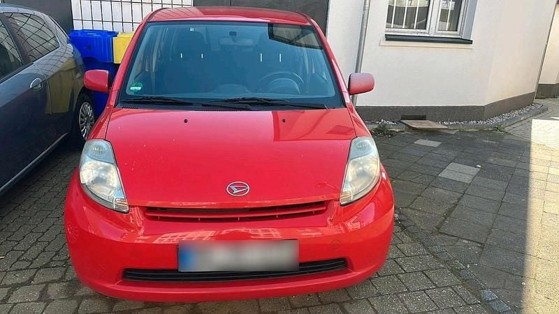 Gebraucht Daihatsu Sirion 69 PS (50 kW) 2007 Rot Kleinwagen