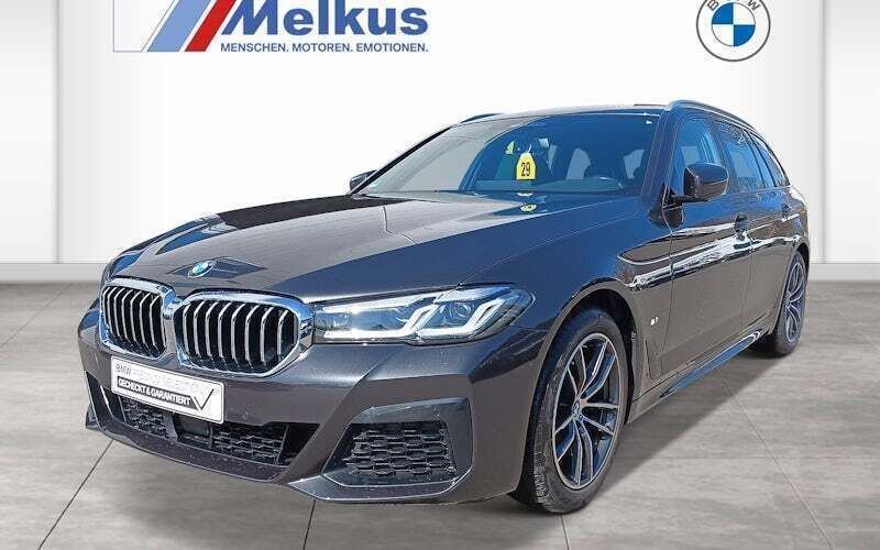 Grau Gebraucht 2022 BMW 520 M Sport Kombi | 39.970 € (Fairer Preis) - Bild 1/4