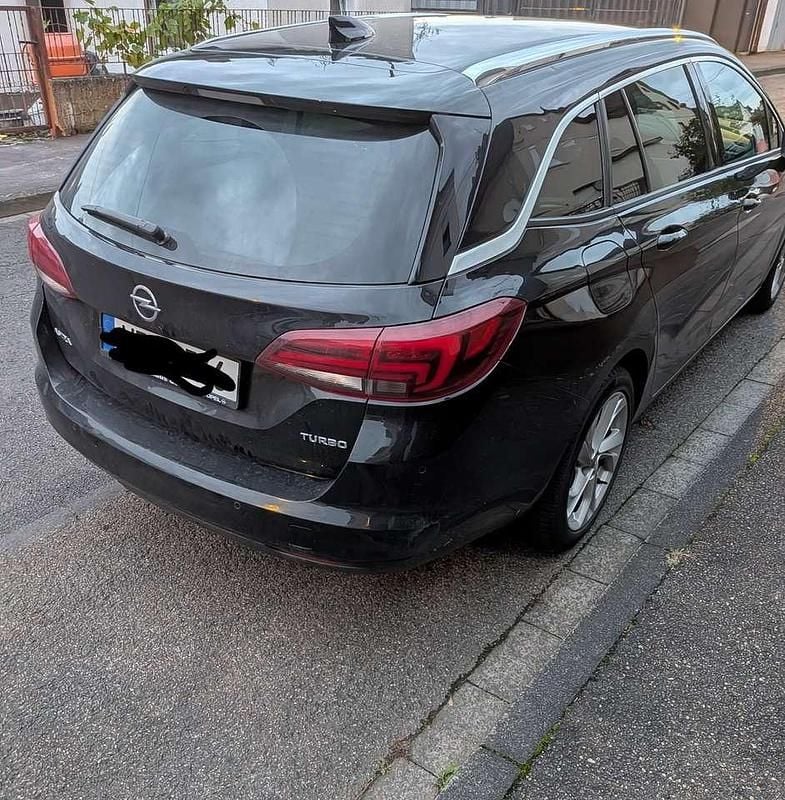 Gebraucht Opel Astra 125 PS (91 kW) 2017 Schwarz Kombi