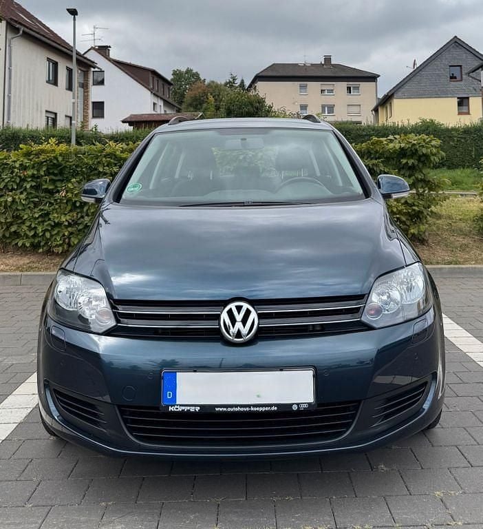 Blau Gebraucht 2009 VW Golf Plus Comfortline Van / Kleinbus | 9.490 € (Fairer Preis) - Bild 1/4