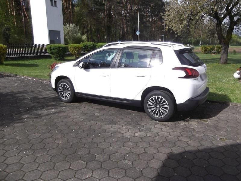 Gebraucht Peugeot 2008 2017 Weiß SUV