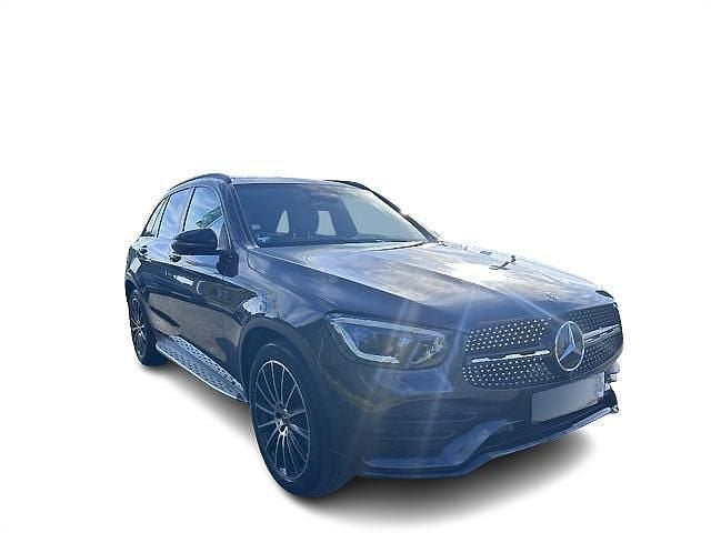 Gebraucht Mercedes GLC250 AMG line 194 PS (142 kW) 2020 Metallic
