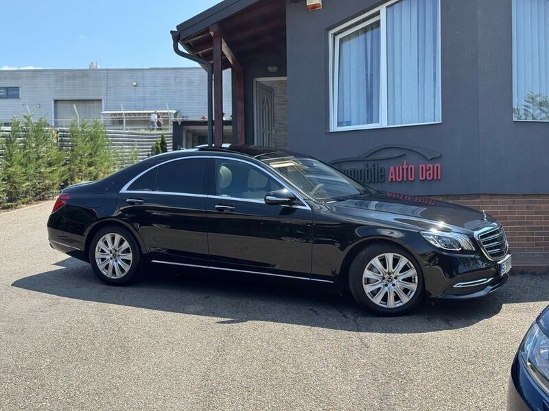 Schwarz Gebraucht 2018 Mercedes S350 Limousine | 65.990 € - Bild 1/4