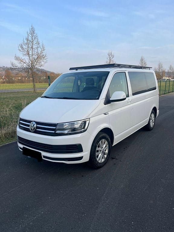 Gebraucht VW Multivan 150 PS (110 kW) 2016 Weiß Van / Kleinbus