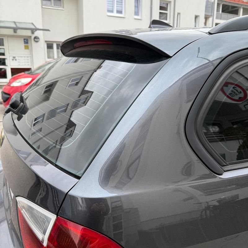 Gebraucht BMW 318 143 PS (105 kW) 2008 Grau Kombi