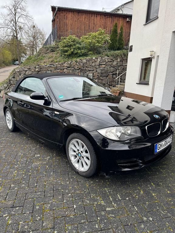 Gebraucht BMW 118 Cabriolet 143 PS (105 kW) 2008 Schwarz Cabrio