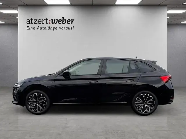 Gebraucht Skoda Scala Tour 150 PS (110 kW) 2026 Blackmagic perleffekt Kleinwagen