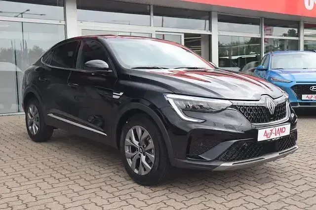Neu Renault Arkana 140 PS (102 kW) 2026 Blackpearlmet. SUV